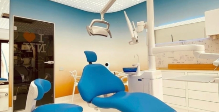 Tapet-pentru-cabinet-dentar-si-clinica-stomatologica